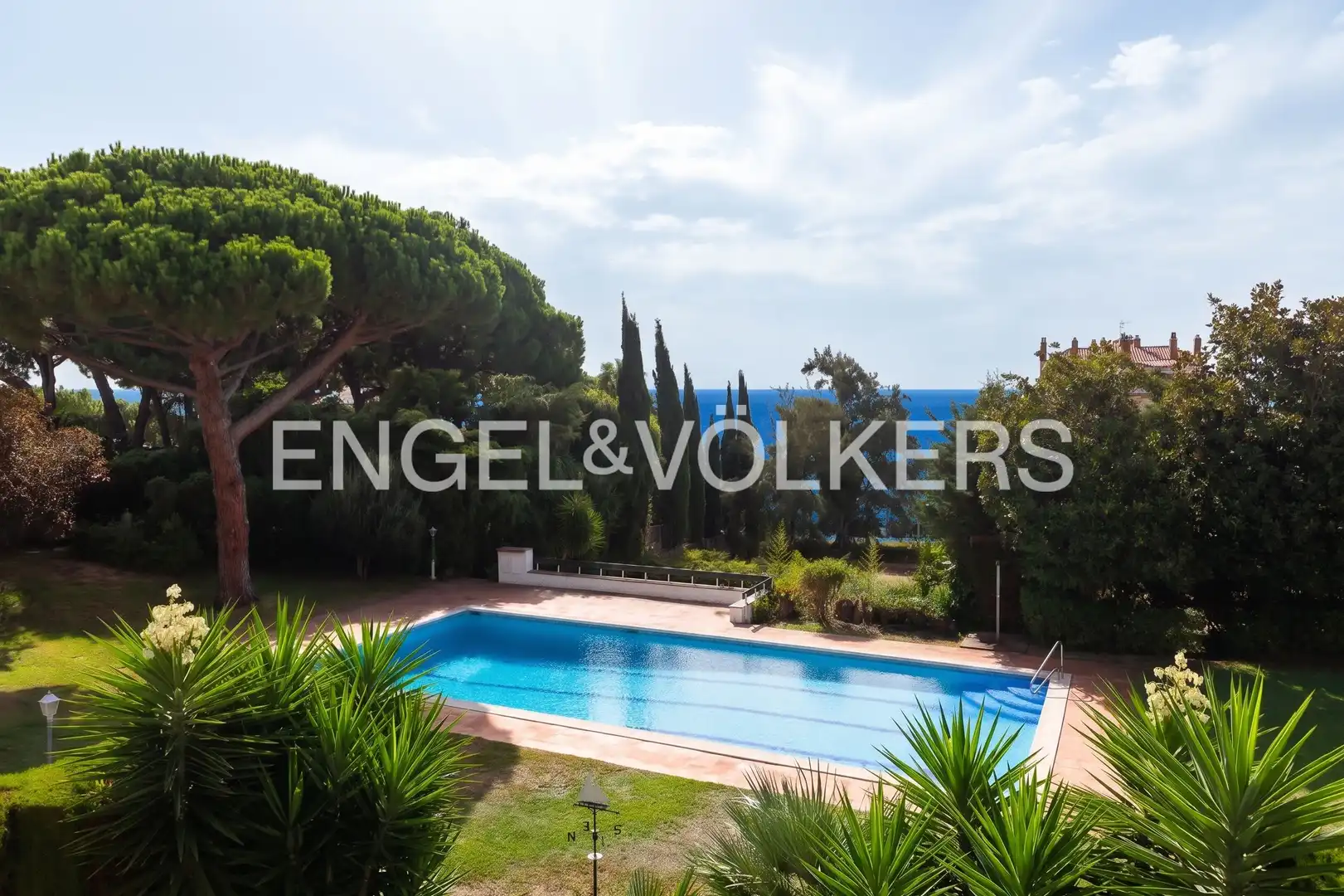Maison mitoyenne avec piscine à vendre à Can Sans