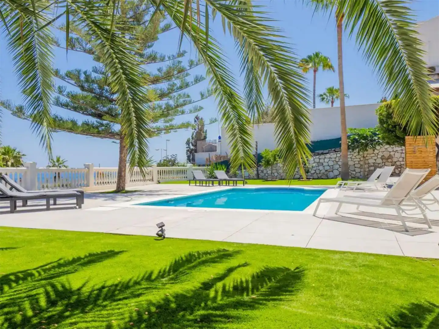 Piscina de Casa o chalet de alquiler en Benalmádena con Aire acondicionado, Jardín privado y Piscina