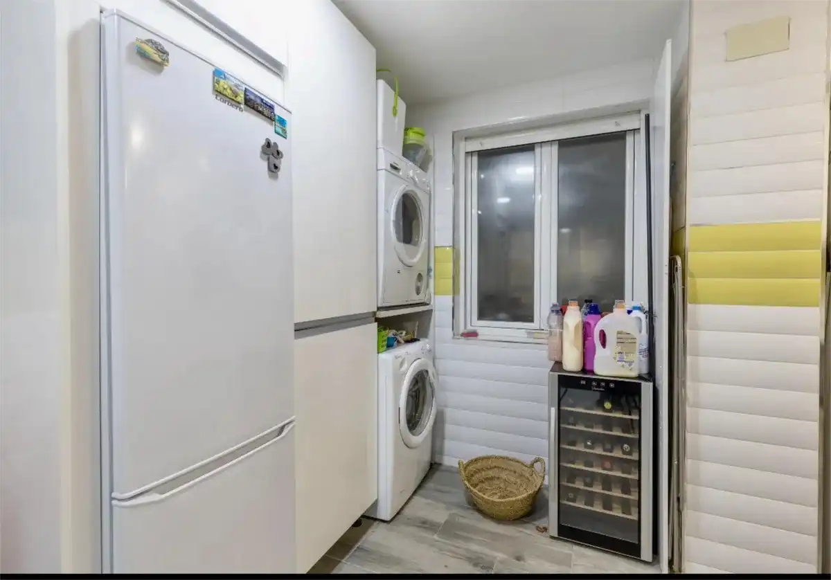 Flat for rent in Granada  with Air Conditioner, Heating and Furnished