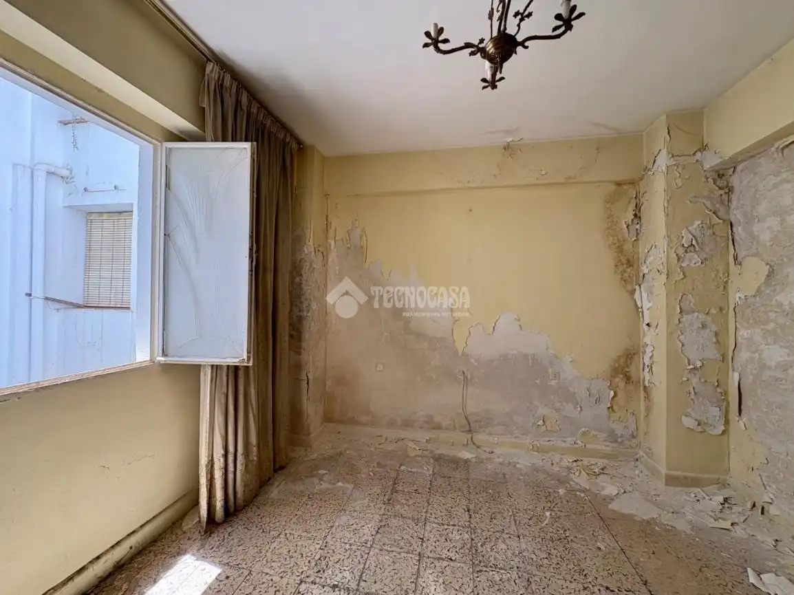 Habitación de Piso en venta en Jaén con Balcón