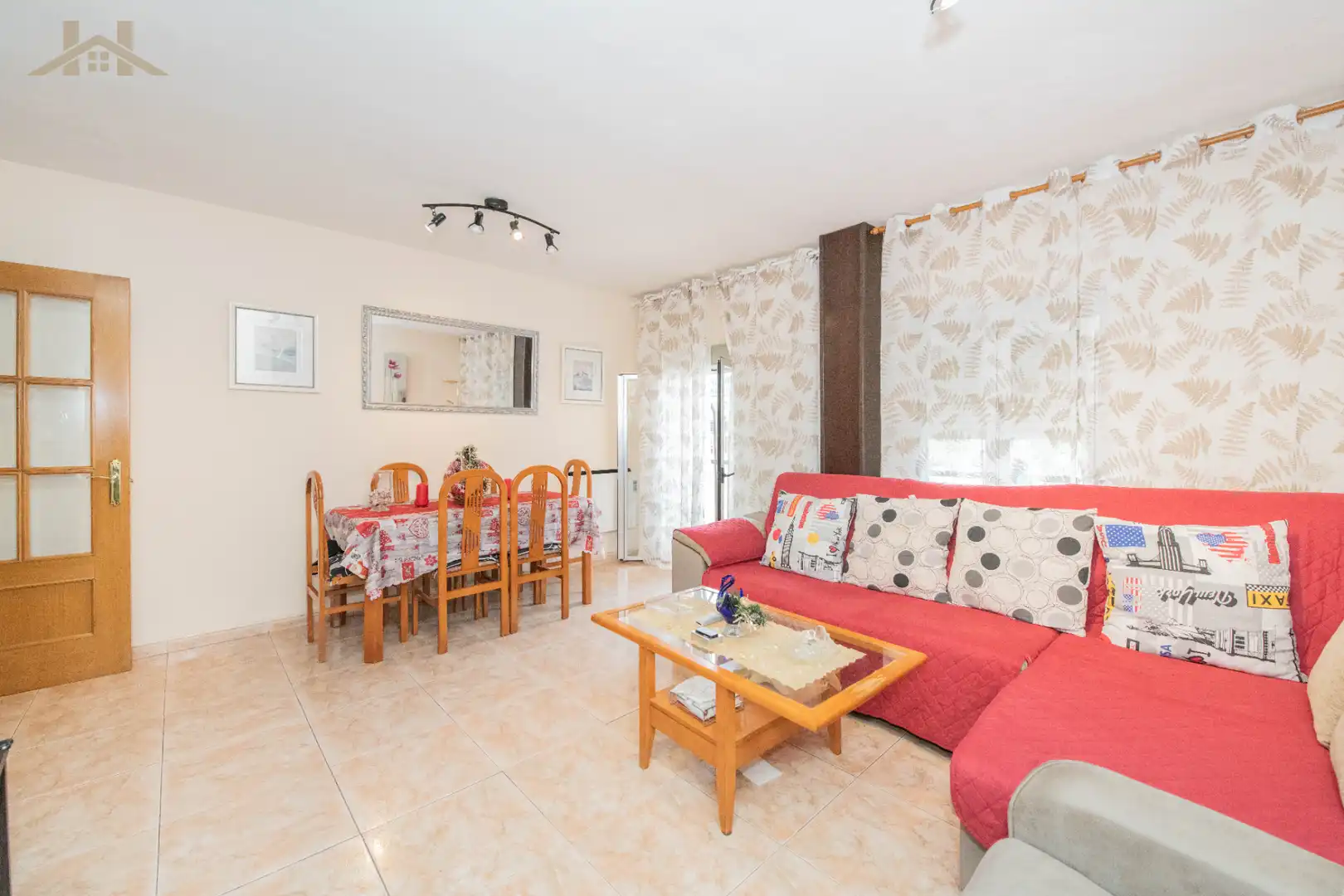 Sala de estar de Piso en venta en San Sebastián de los Reyes con Calefacción y Terraza