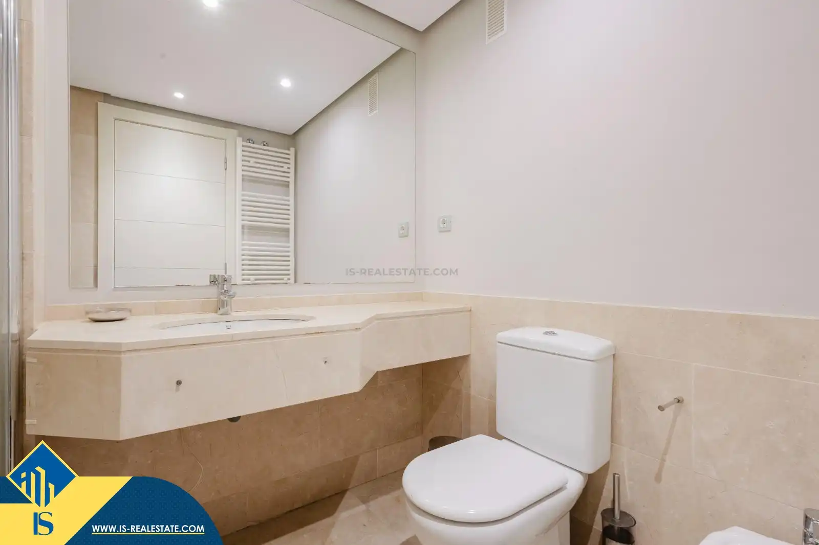 Bathroom of Flat for sale in Orihuela  with Terrace, Furnished and Oven
