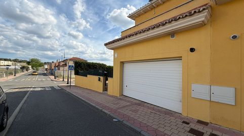 Foto 2 de Casa adosada en venda a Calle Fernán Caballero, Hervencias, Ávila Capital
