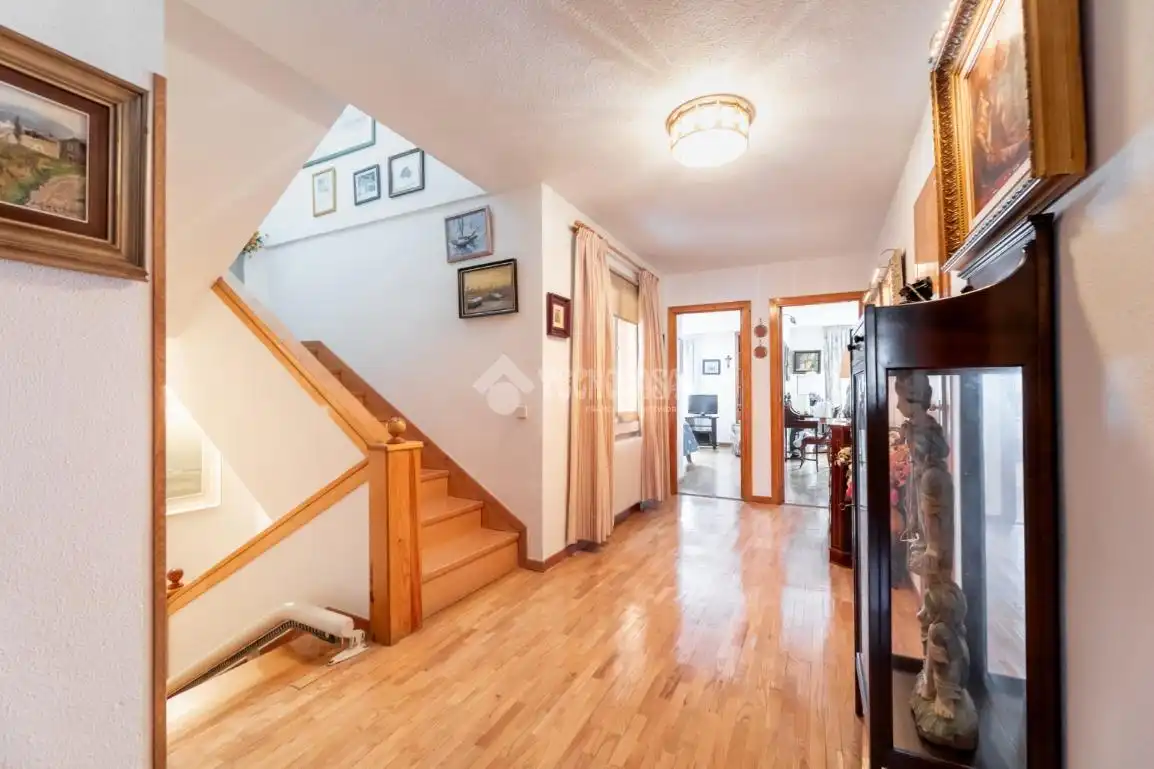 Casa adosada en venta en Madrid con Aire acondicionado, Calefacción y Parquet