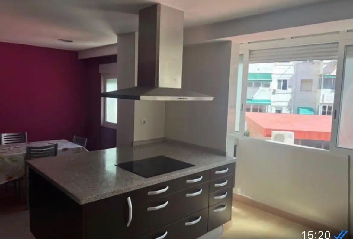 Flat with terrace for sale in Pla - Carolinas, imagen 2