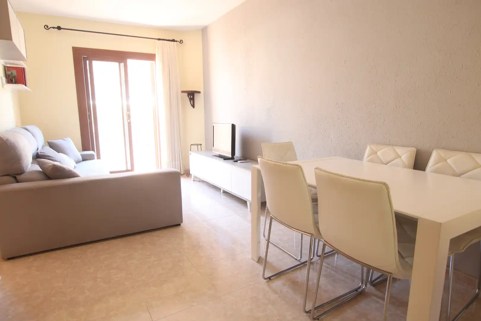 Sala d'estar de Pis en venda en Sitges amb Aire condicionat, Calefacció i Moblat