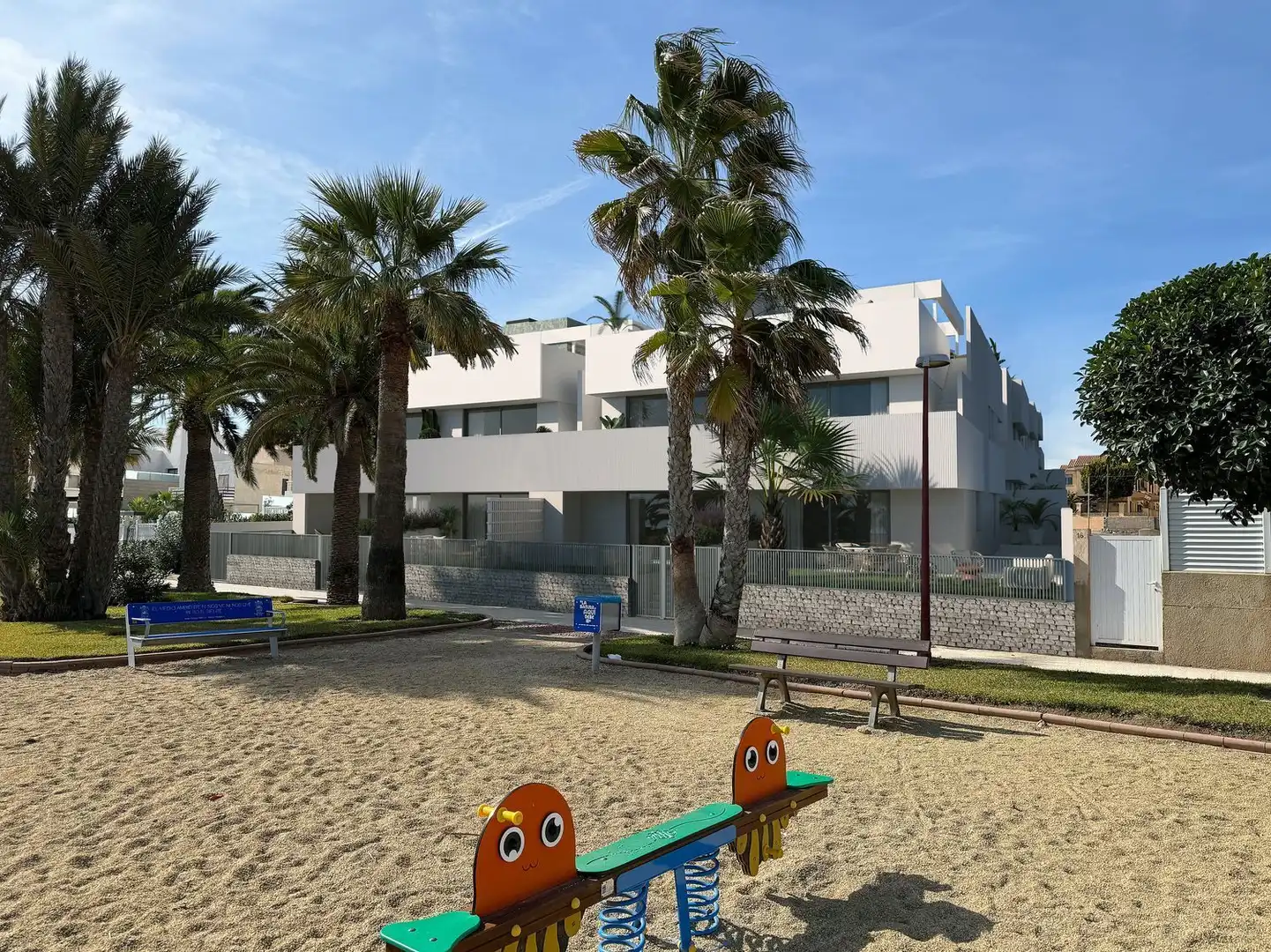 Exterior view of Flat for sale in Vera  with Air Conditioner, Terrace and Storage room