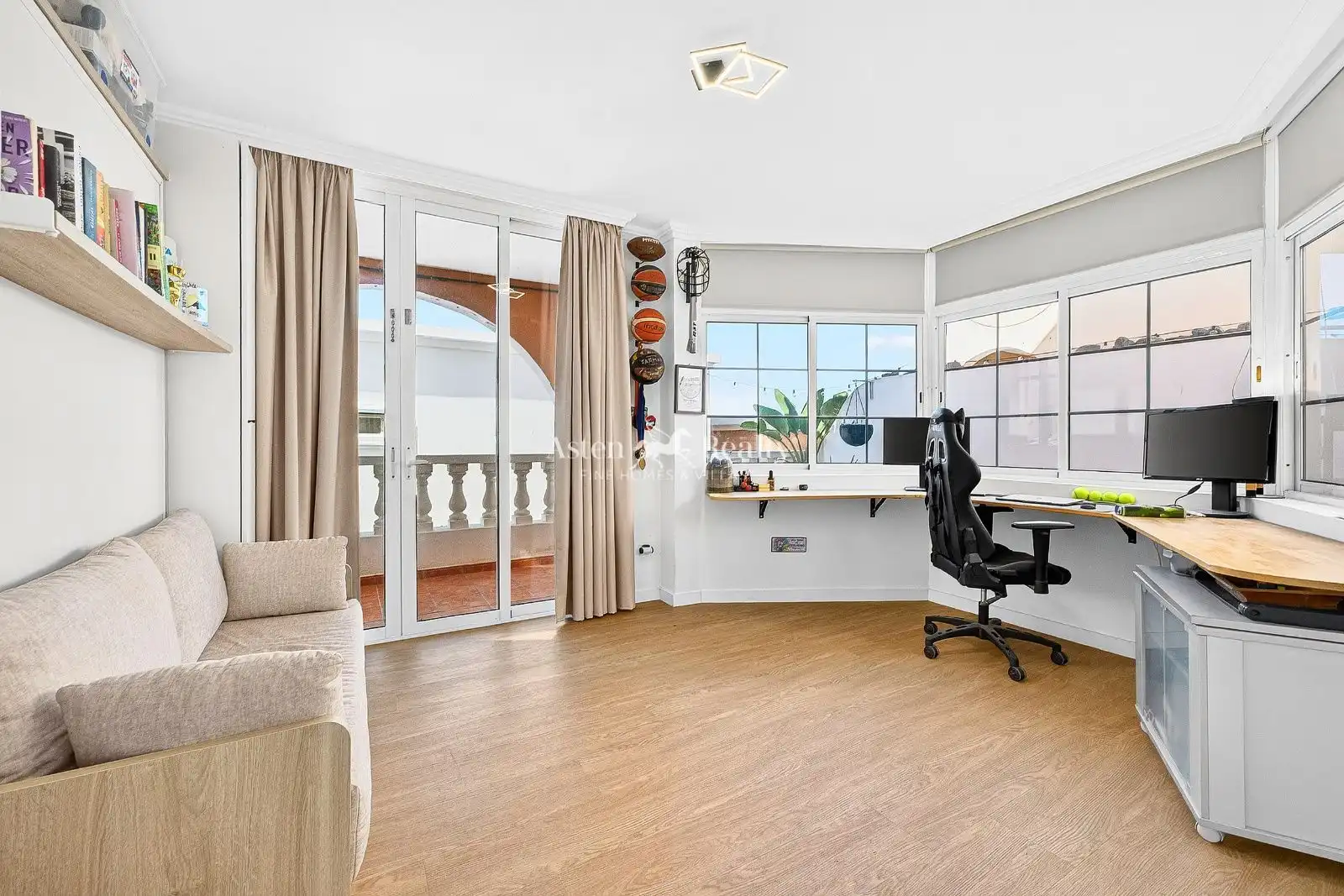 Living room of Detached homes for sale in Adeje  with Air Conditioner, Terrace and Swimming Pool