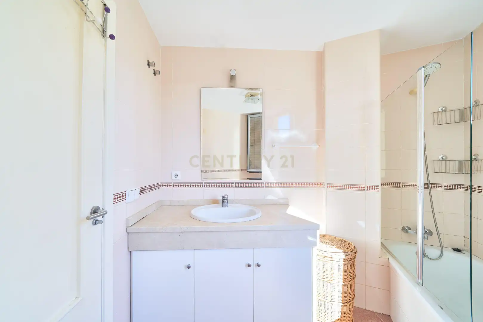 Bathroom of Houses for sale in Fuengirola  with Private garden, Alarm and Community pool
