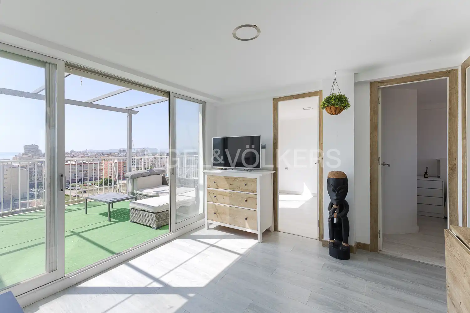 Schlafzimmer von Dachboden zum Verkauf in Valencia mit Heizung, Privatgarten und Terrasse