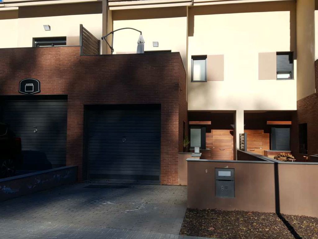 Exterior view of Flat for sale in Arbúcies