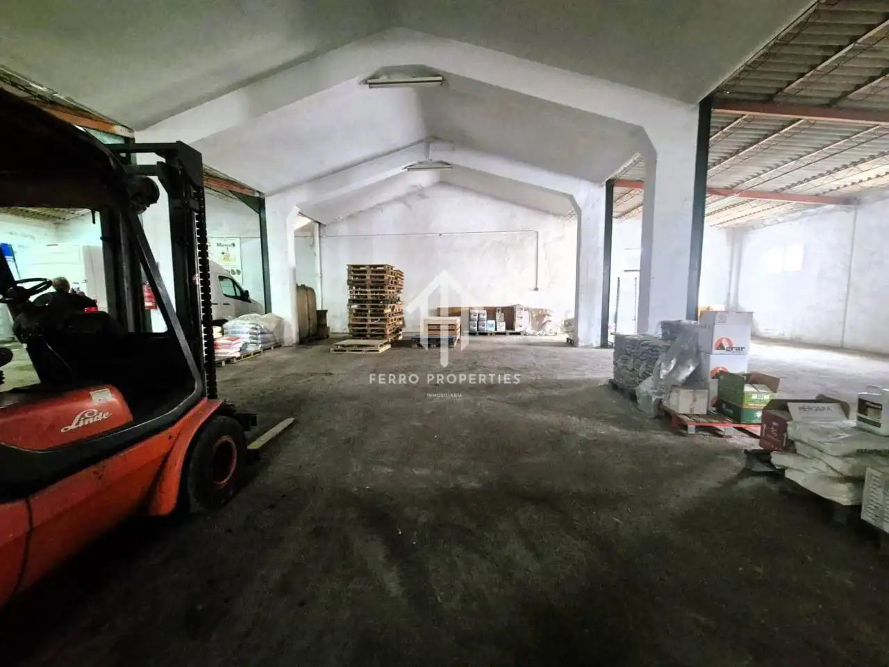 Industrial buildings for sale in Moraleda de Zafayona
