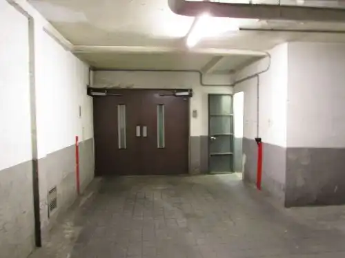 Garage for sale in Madrid