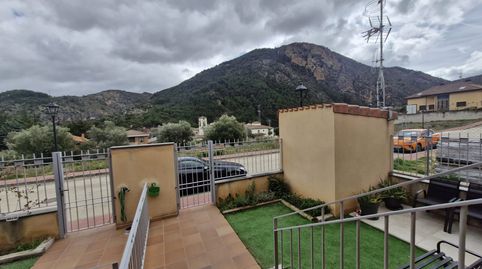 Foto 2 von Einfamilien-Reihenhaus zum Verkauf in Arnedillo, La Rioja