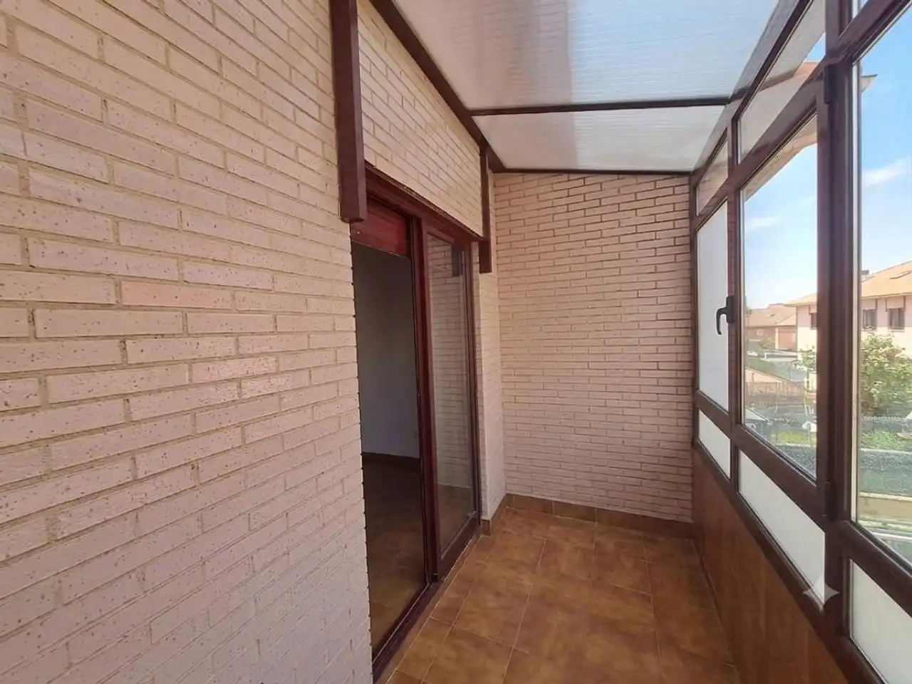 Houses for sale in Burgos  with Heating, Private garden and Parquet flooring