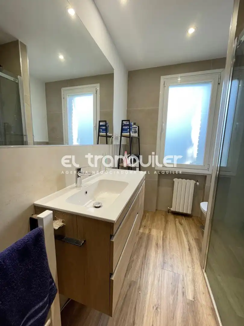 Badezimmer von Haus oder Chalet zur Miete in Fuente del Fresno mit Privatgarten, Schwimmbad und Möbliert