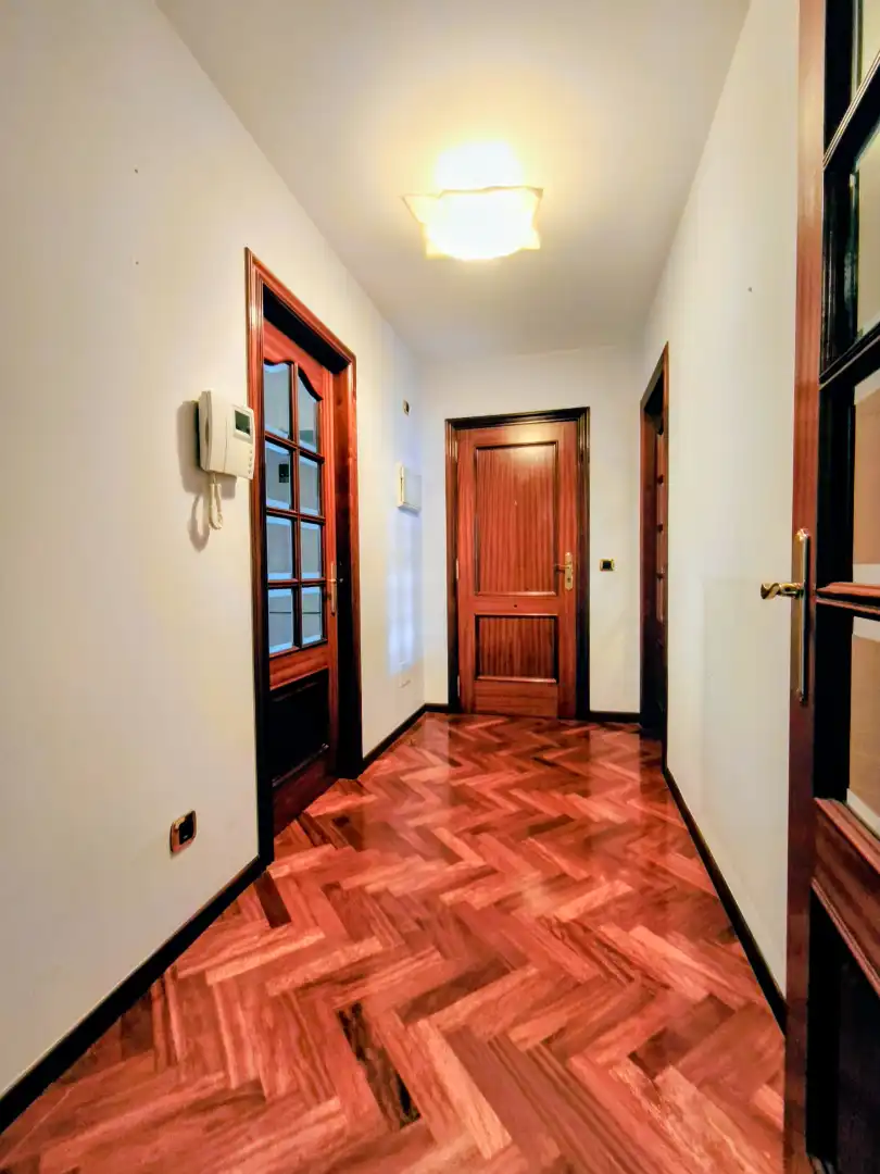 Piso en venta en Avenida Arteixo, 135, Os Mallos