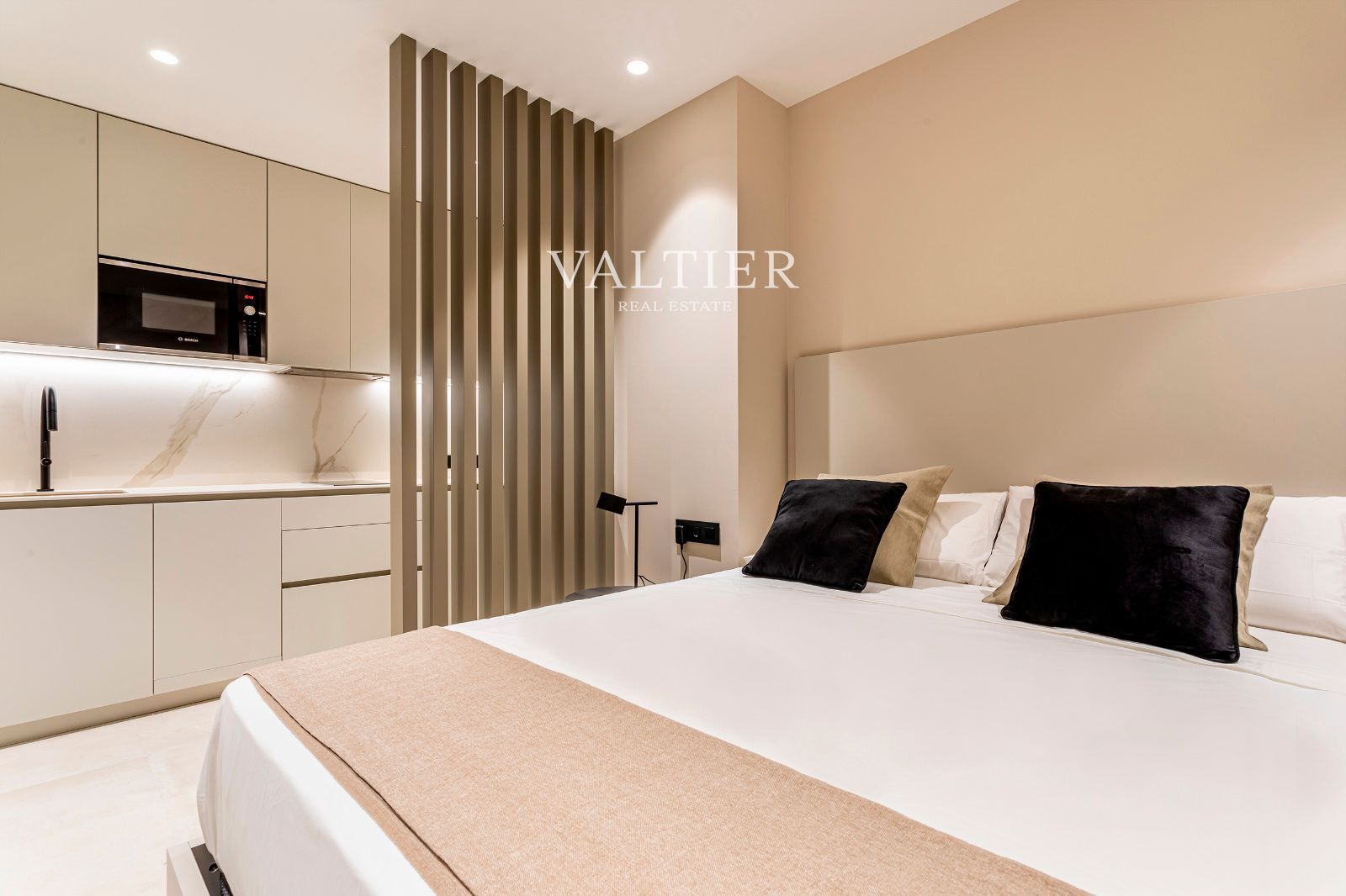 Dormitori de Pis de lloguer en  Valencia Capital amb Aire condicionat, Calefacció i Moblat