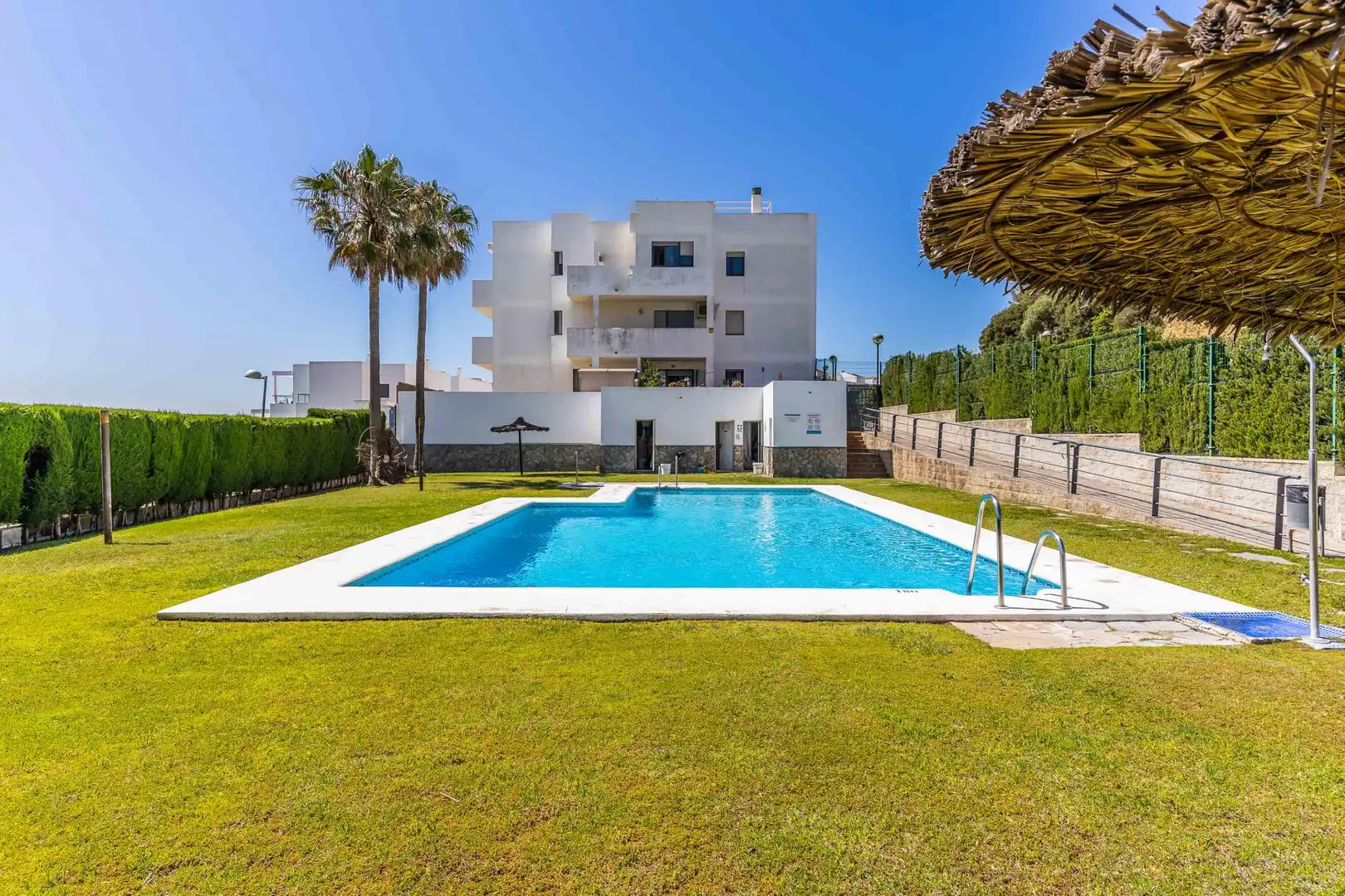 Jardín de Apartamento en venta en Conil de la Frontera con Jardín privado, Terraza y Piscina comunitaria