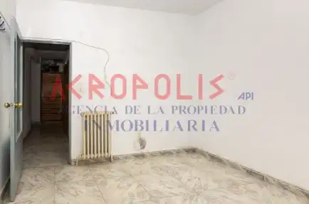 Dormitori de Pis en venda en Zamora Capital  amb Calefacció