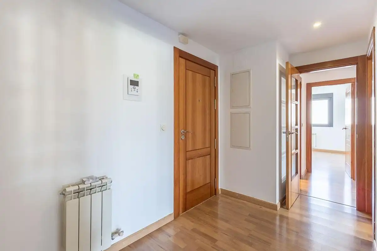 Piso de alquiler en Granada con Calefacción, Terraza y Trastero