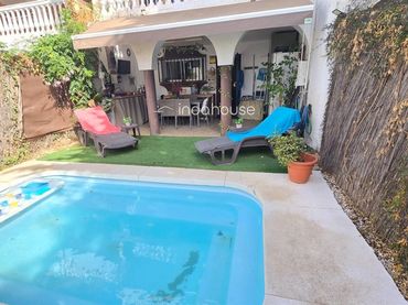Casa a schiera con piscina in vendita a ESTEBAN MARTIN