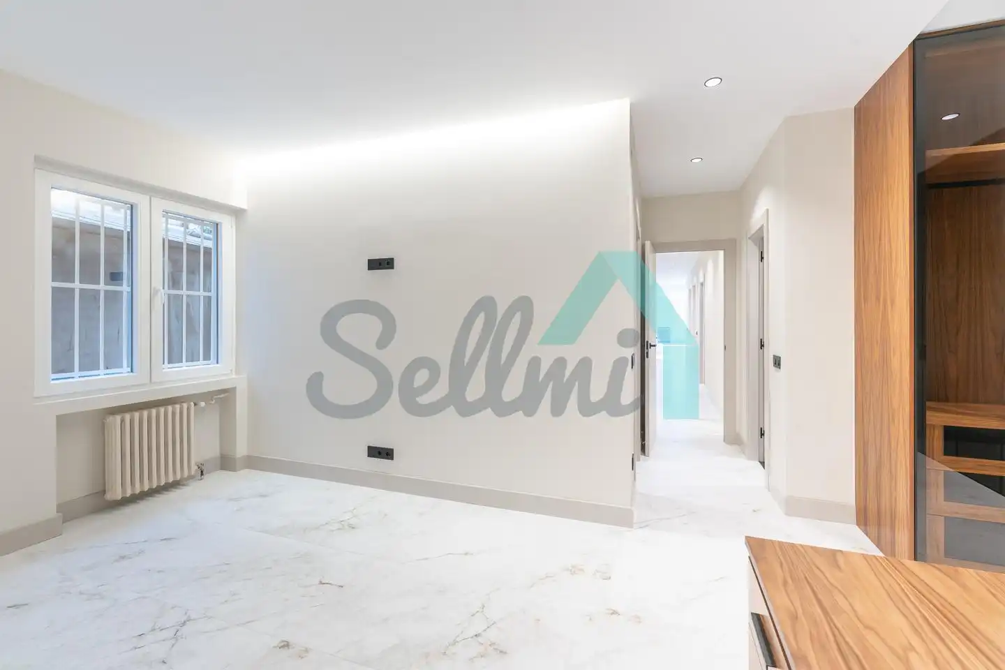 Piso en venta en Oviedo  con Calefacción, Trastero y Balcón