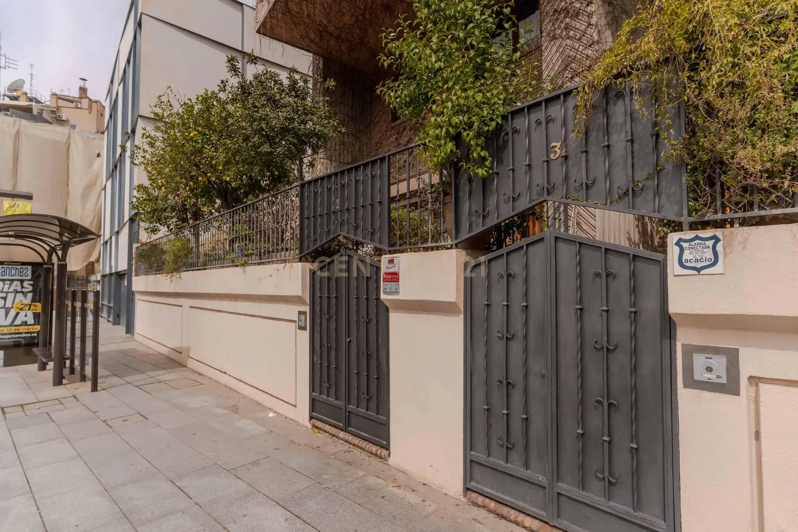 Vista exterior de Dúplex en venta en Granada con Aire acondicionado, Jardín privado y Trastero