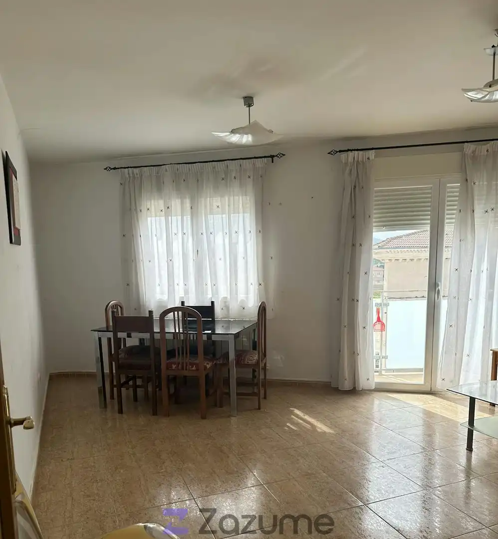 Comedor de Piso de alquiler en Arcas del Villar con Calefacción, Trastero y Amueblado