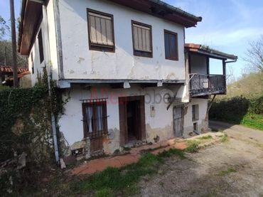 House for sale in San Claudio - Trubia - Las Caldas