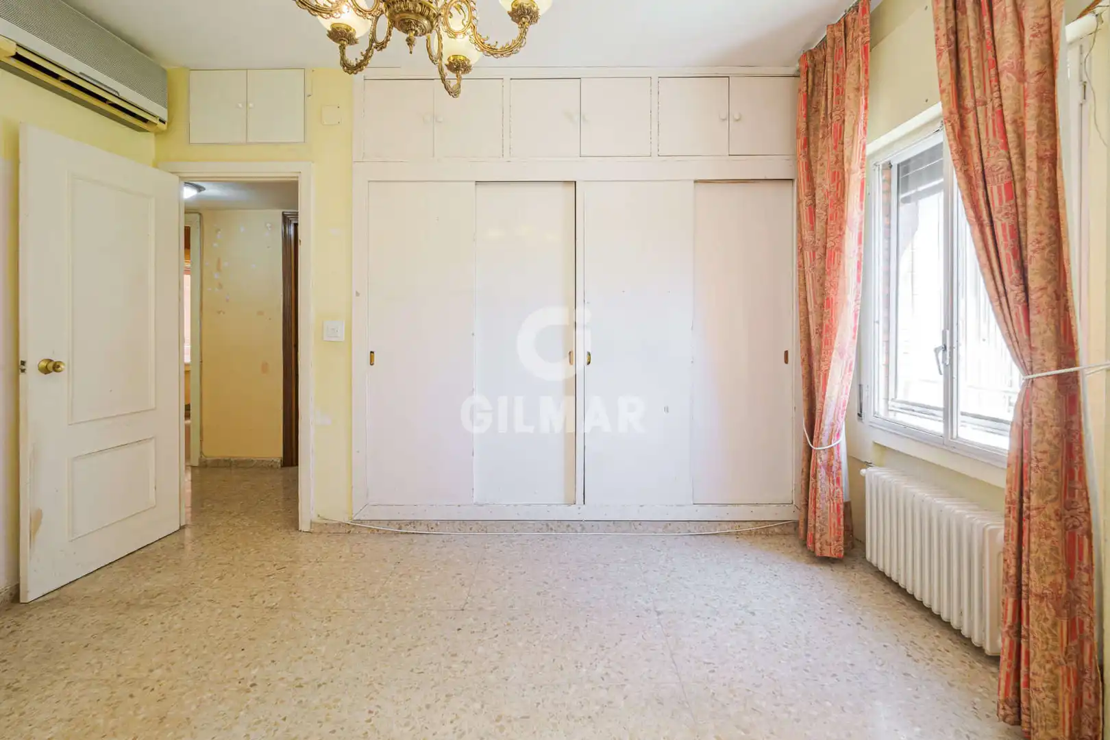 Habitación de Piso en venta en Sevilla con Calefacción y Jardín privado