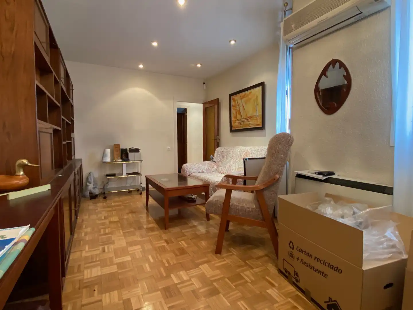 Sala d'estar de Pis en venda en Madrid amb Aire condicionat, Calefacció i Parquet