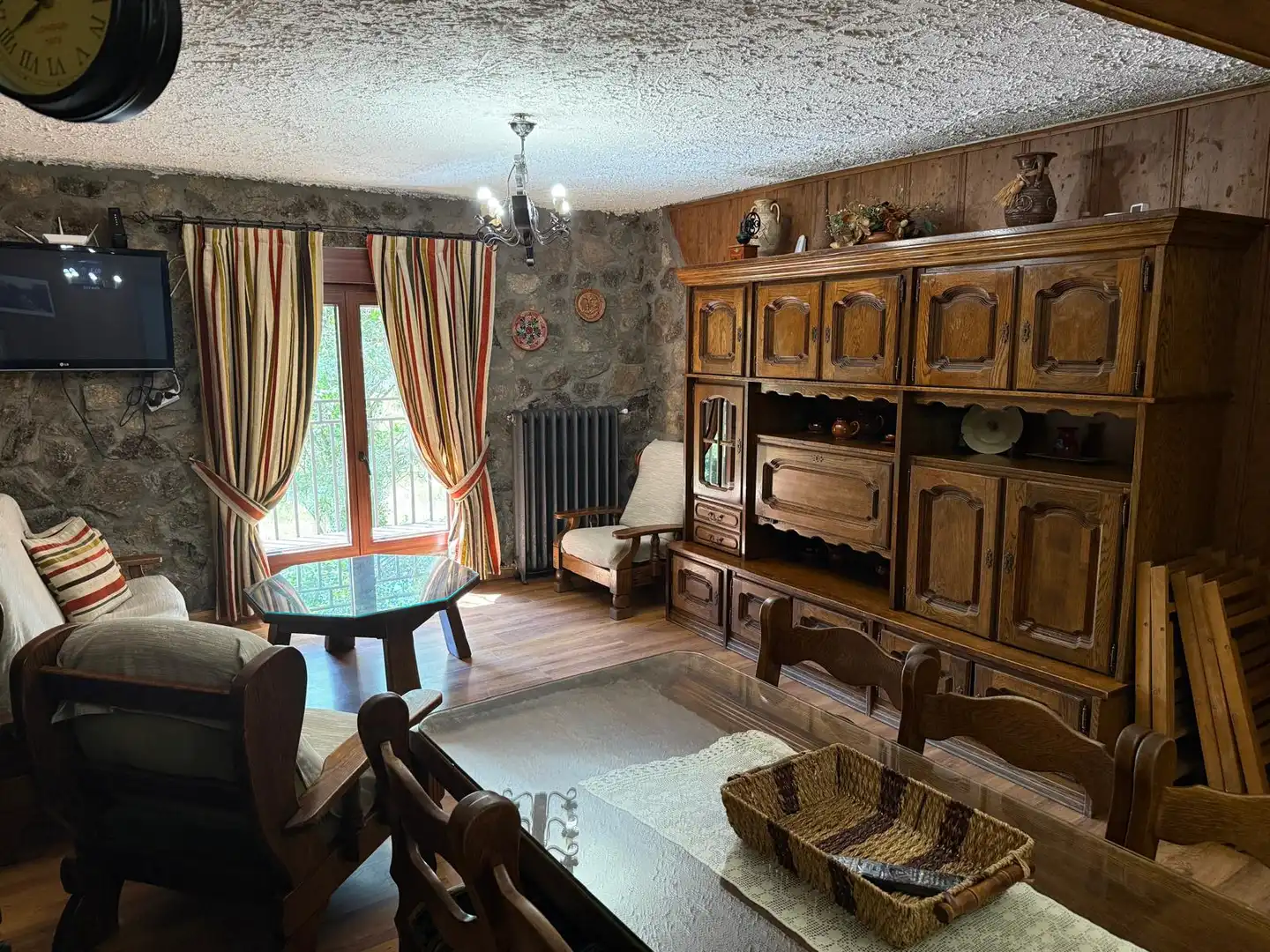 Sala d'estar de Casa o xalet en venda en Cepeda la Mora amb Calefacció, Jardí privat i Traster
