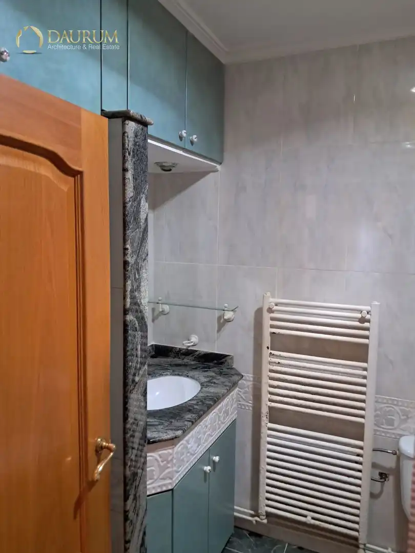 Bathroom of Houses for sale in Alaquàs  with Air Conditioner, Heating and Terrace