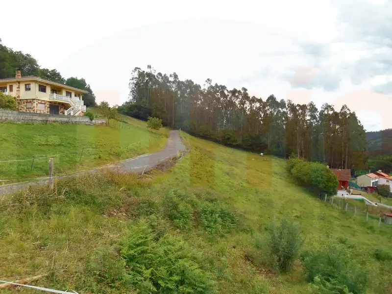 Wohnbaugrundstück zum Verkauf in Las Regueras, imagen 2
