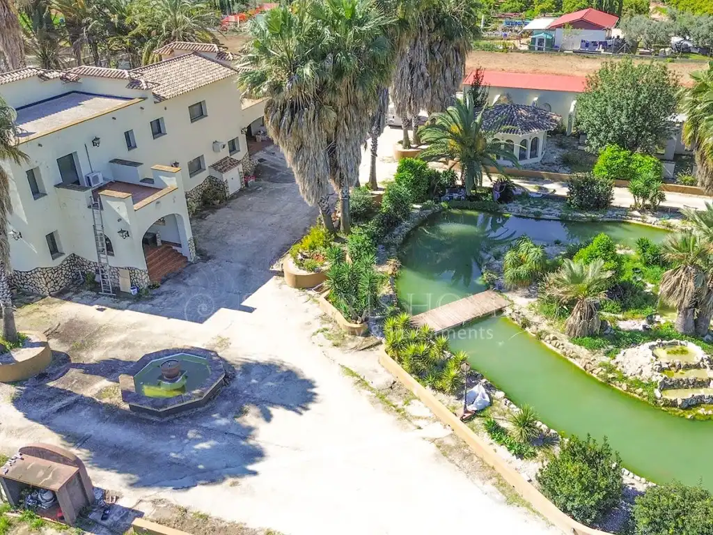 Casa con piscina en venta en Partida Marjal, imagen 3