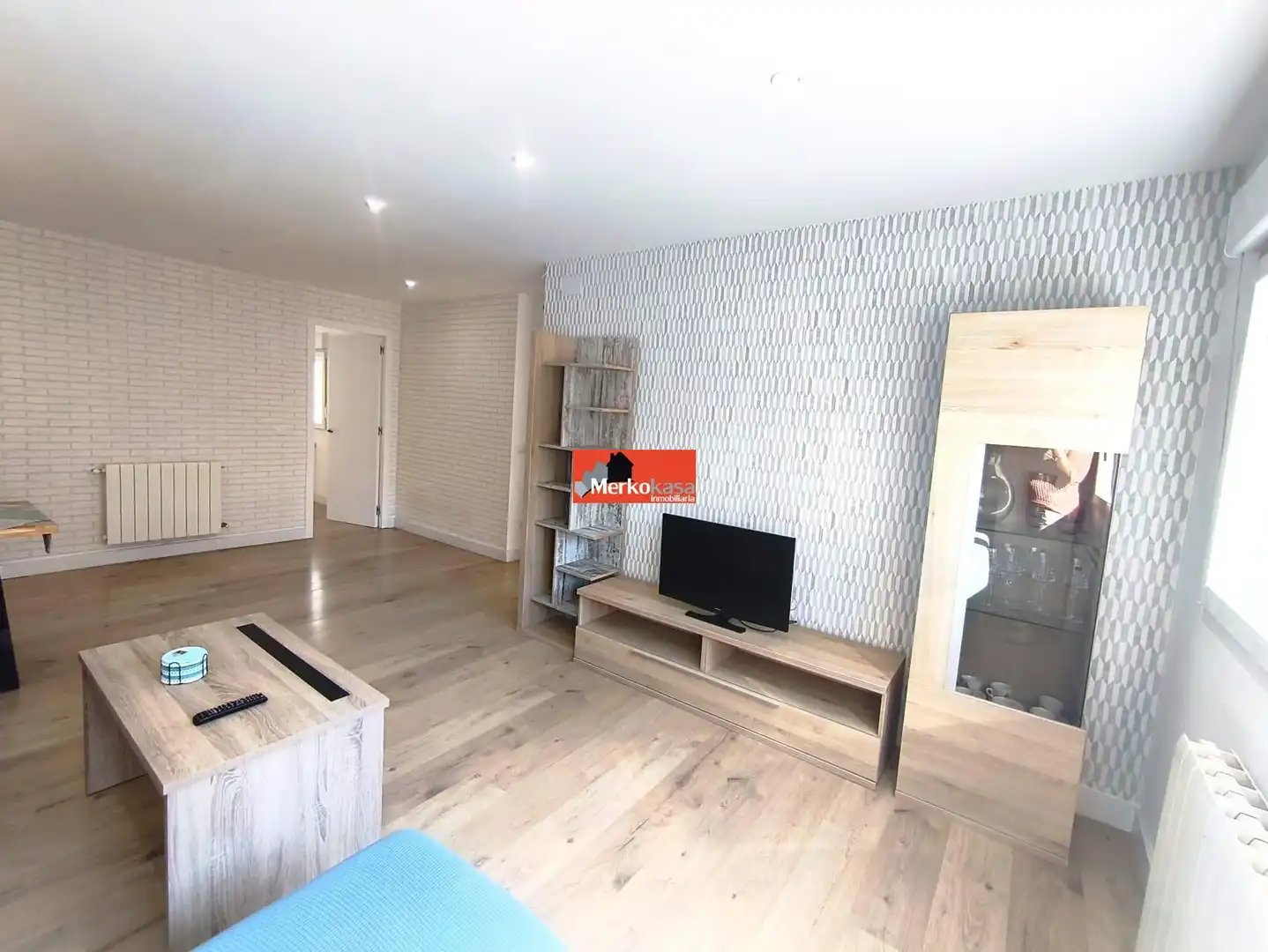 Sala de estar de Piso en venta en Lugo con Calefacción, Trastero y Amueblado