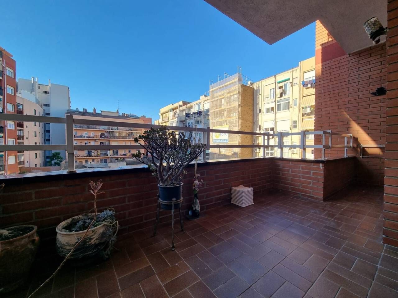 Terrassa de Pis de lloguer en  Barcelona Capital amb Calefacció, Moblat i Balcó