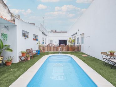 Casa amb piscina en venda a Centro