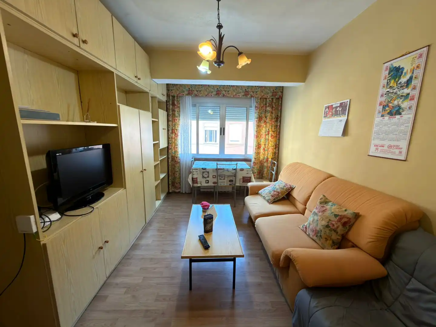 Wohnzimmer von Wohnung zur Miete in Pontevedra Capital  mit Heizung, Möbliert und Ofen