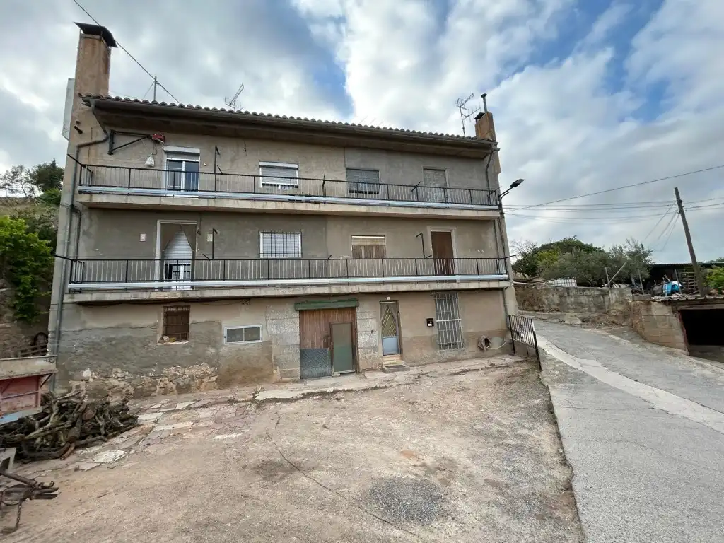 Vista exterior de Pis en venda en Viver