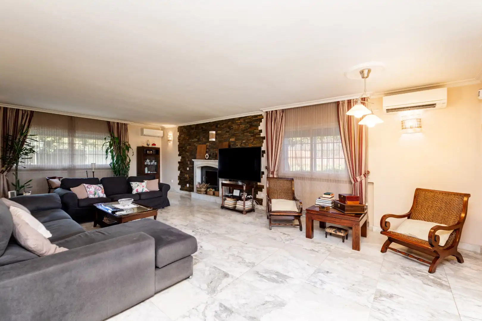 Villa mit Terrasse zum Verkauf in Calle Ebro, imagen 18