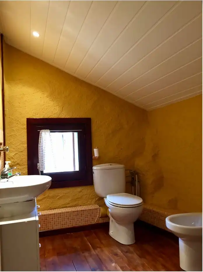Badezimmer von Country house zum Verkauf in Vallcebre mit Heizung, Privatgarten und Möbliert