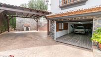 Parking of House or chalet for sale in La Zubia  with Air Conditioner, Heating and Private garden