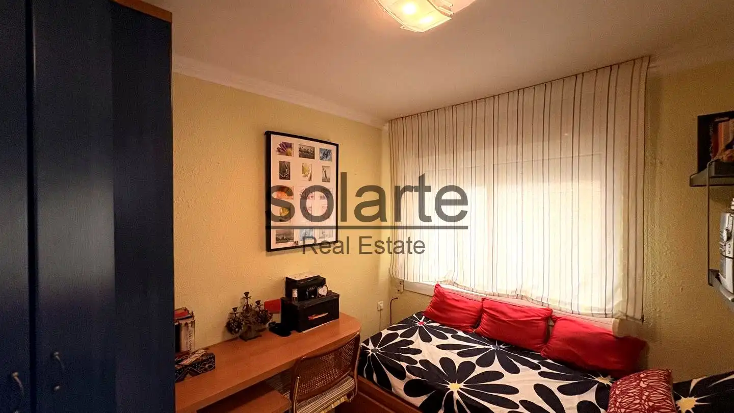 Habitación de Piso en venta en L'Hospitalet de Llobregat con Aire acondicionado y Parquet