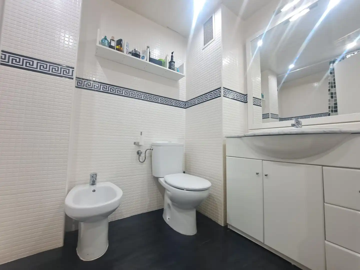 Bathroom of Attic for sale in Sant Andreu de la Barca  with Air Conditioner, Heating and Storage room