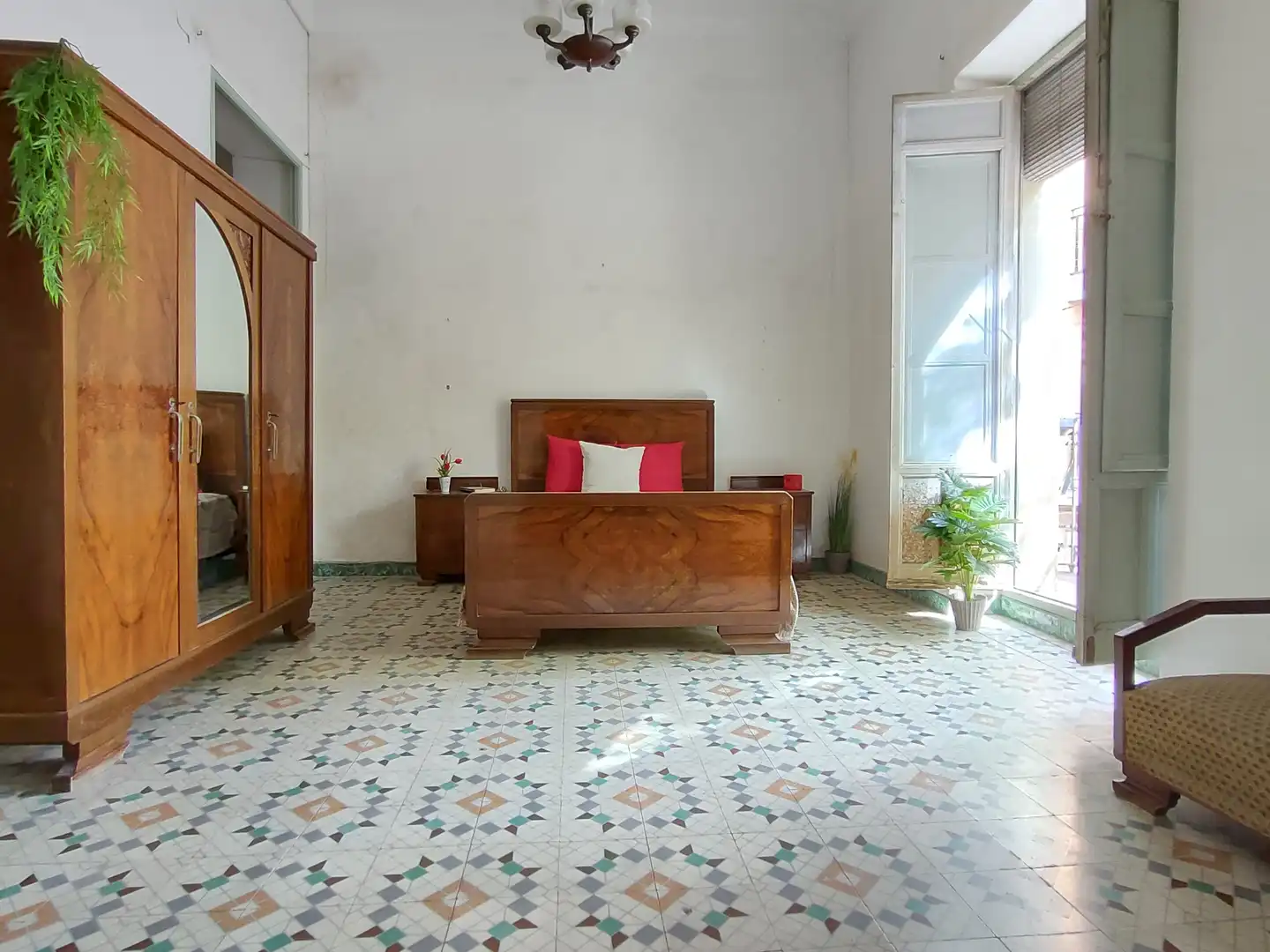 Buildings for sale in Plaza Mayor, Centro