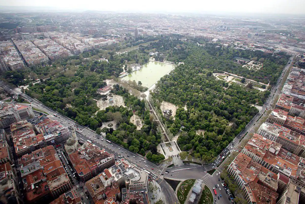 Jardí de Pis de lloguer en Madrid amb Aire condicionat, Calefacció i Terrassa