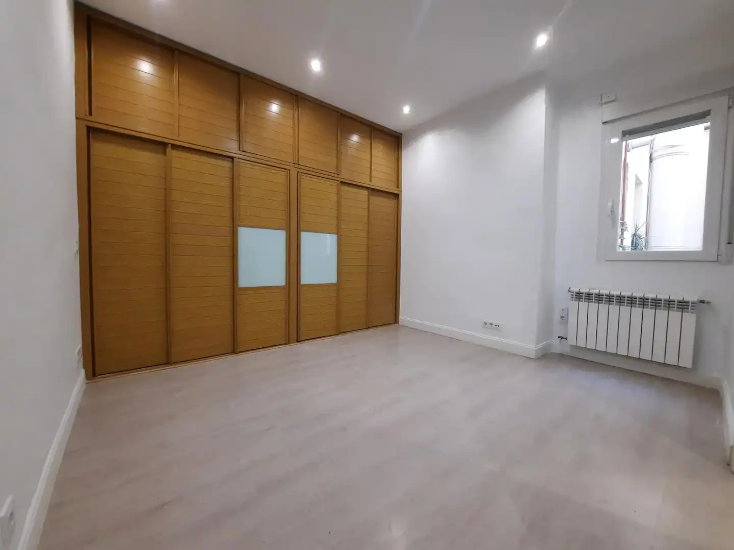 Wohnung zur Miete in Madrid mit Klimaanlage, Heizung und Parkett