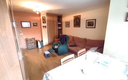 Living room of Flat for sale in Burgos Capital  with Terrace, Storage room and TV